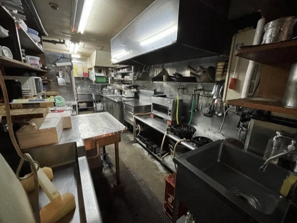 大森の居抜き店舗の厨房