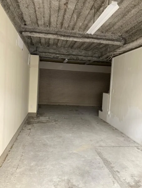 東武練馬のスケルトン店舗物件の内装