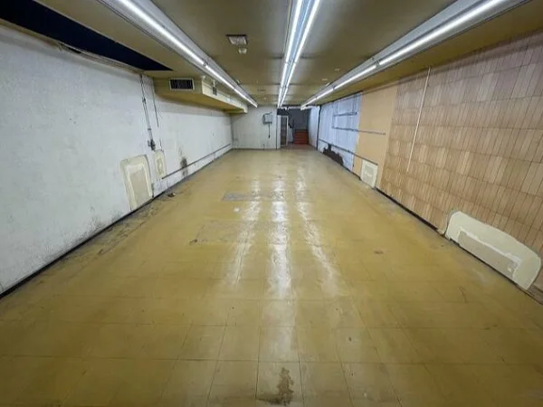 貸店舗(事務所仕様)の内装