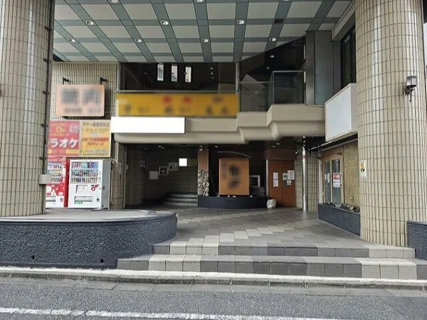 小作の焼肉屋居抜きの外観