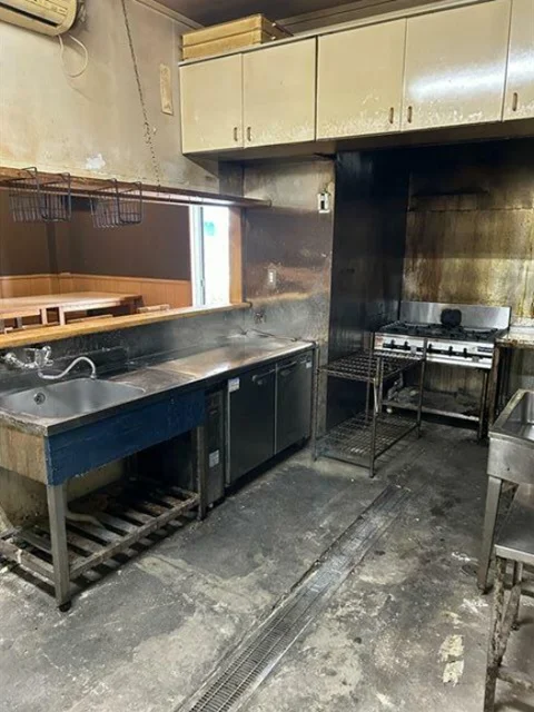 県立大学の居抜き店舗の厨房