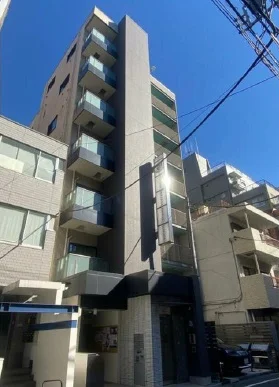 代々木公園のスケルトン物件の外観