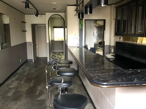 豊四季の居酒屋居抜きの内装