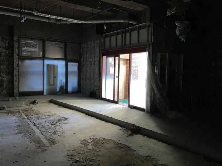 貸店舗(スケルトン)の内装