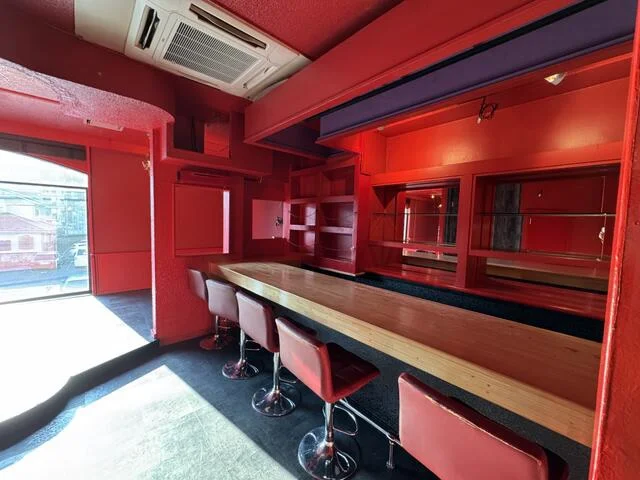 小田急相模原のスナック・パブ居抜きの内装