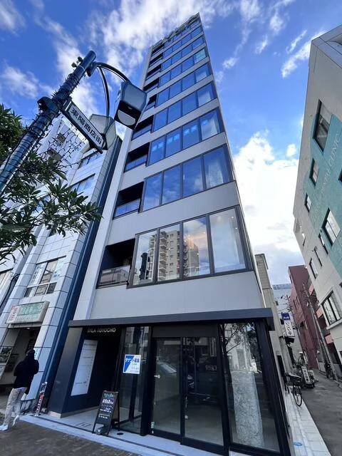 貸店舗(スケルトン)の外観