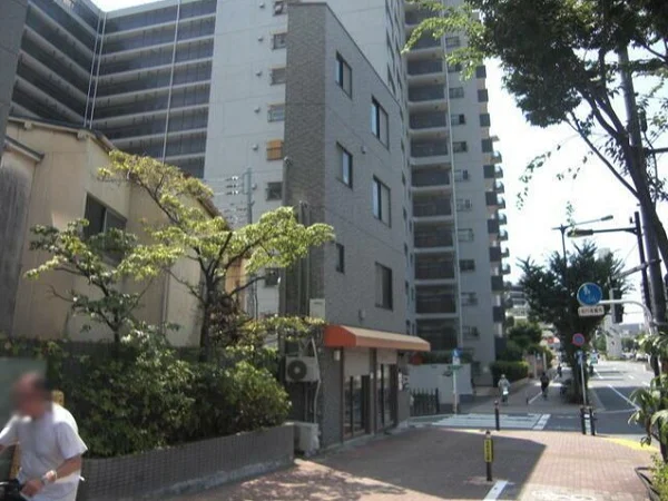 中野坂上の事務所仕様物件の外観