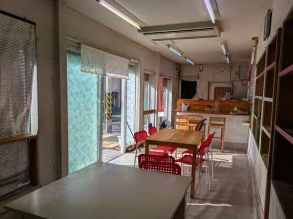 汐入の居抜き店舗の内装