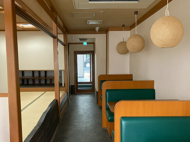 草加のうどん・そば居抜きの内装