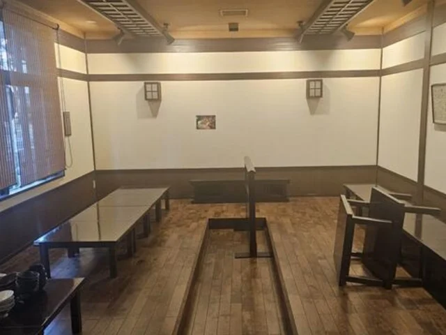 藤沢の和食居抜きの内装