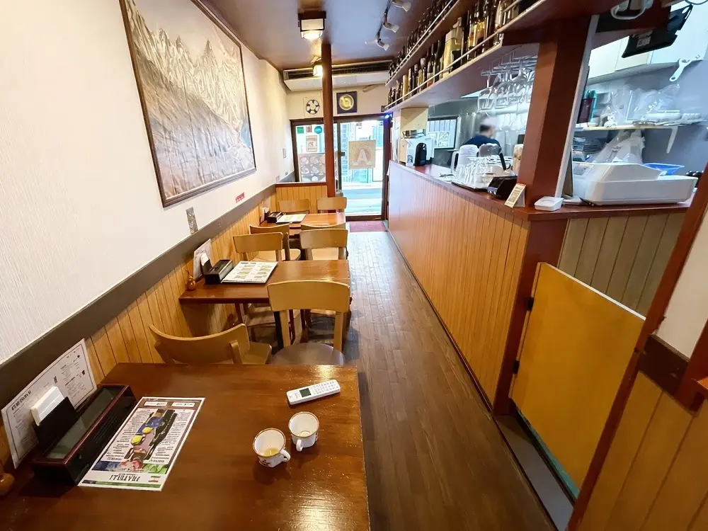 梅屋敷の居抜き店舗の内装