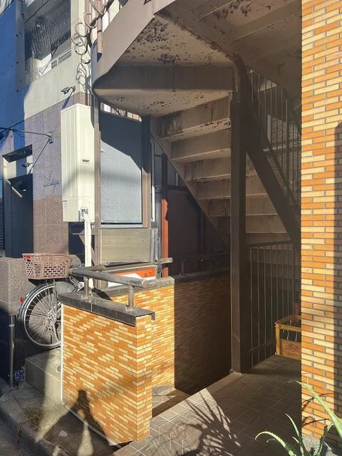 大泉学園の居抜き店舗のエントランス