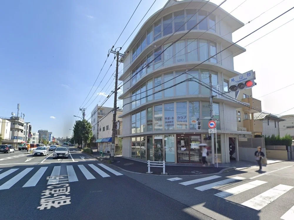 尾山台のカフェ・喫茶店居抜きの外観