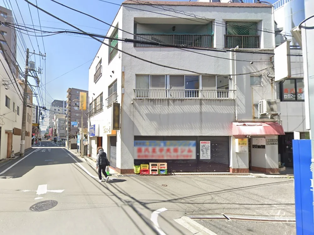 貸店舗(スケルトン)の外観