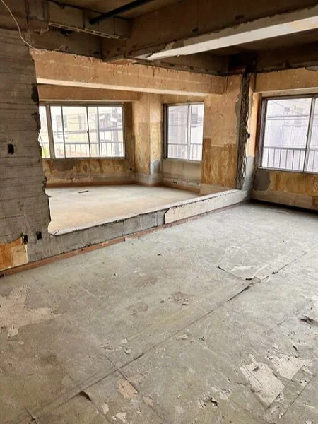 貸店舗(スケルトン)の内装