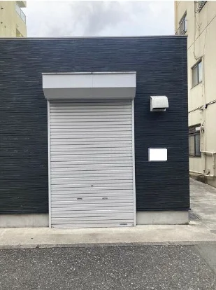 貸店舗(スケルトン)の外観