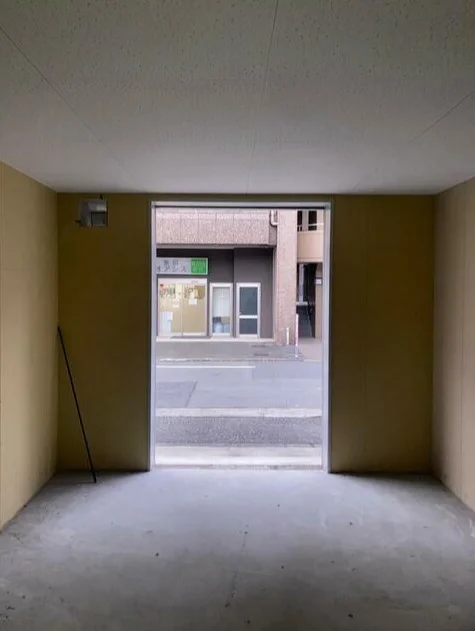 昭島のスケルトン店舗物件の内装