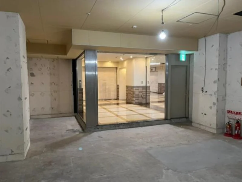 亀有のスケルトン物件の内装