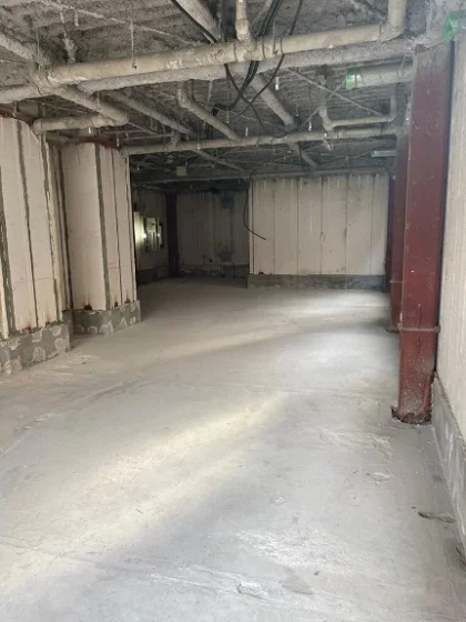 お花茶屋のスケルトン店舗物件の内装