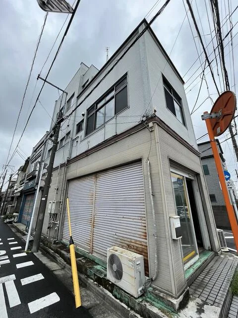 貸店舗(事務所仕様)の外観