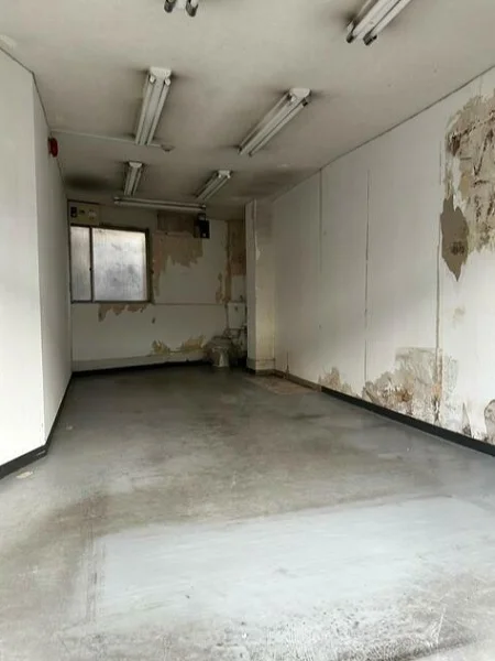 貸店舗(事務所仕様)の内装