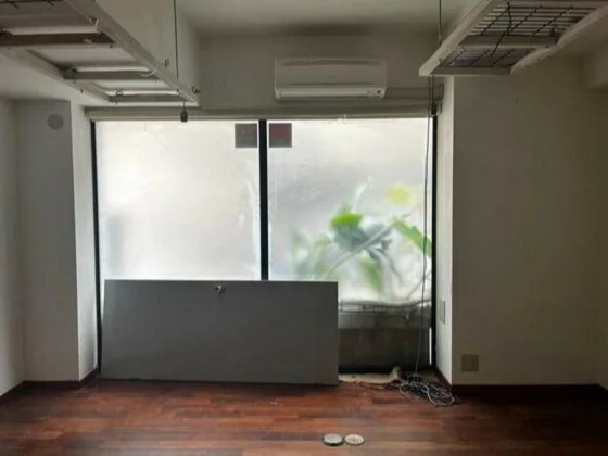 虎ノ門ヒルズの居抜き店舗の内装