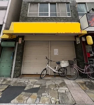 川崎のスケルトン店舗物件の外観