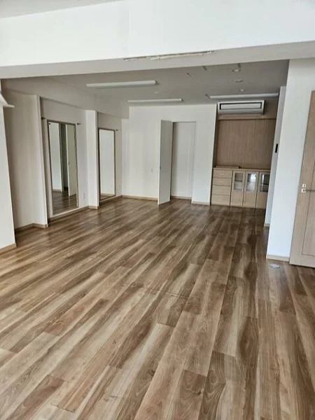 立川の事務所仕様物件の内装