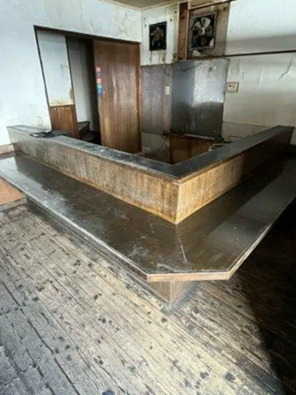 平塚の居抜き店舗の内装