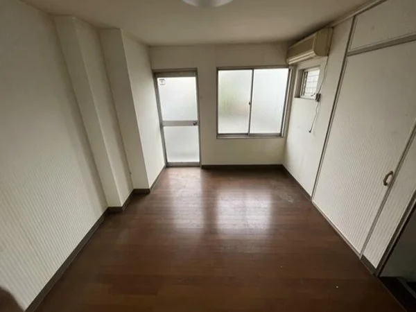 石神井公園の事務所仕様店舗物件の内装