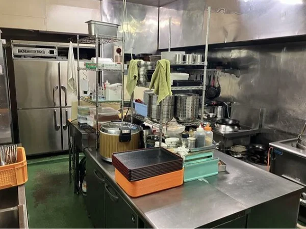 天王台の居抜き店舗の厨房