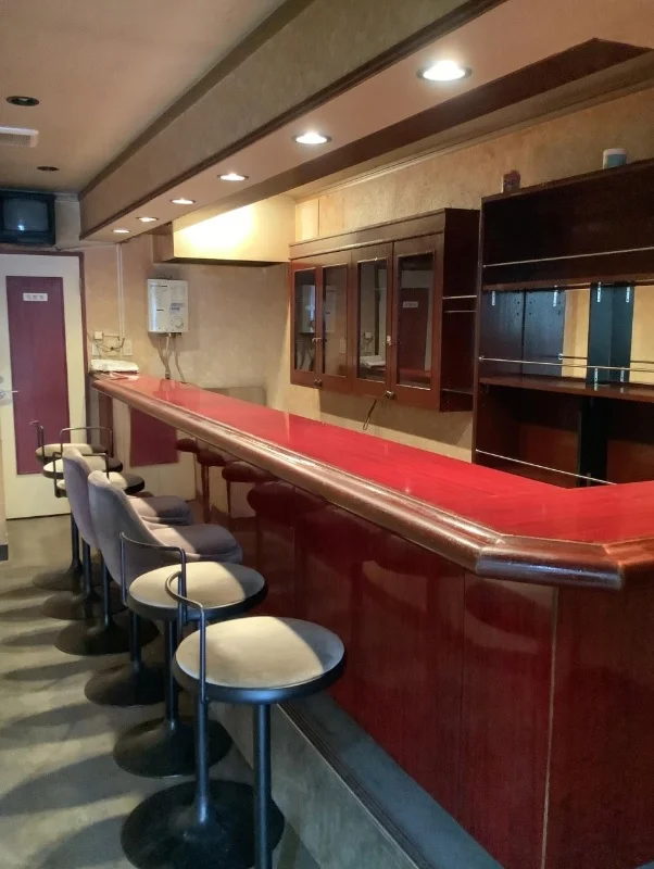 市川真間の居抜き店舗の内装