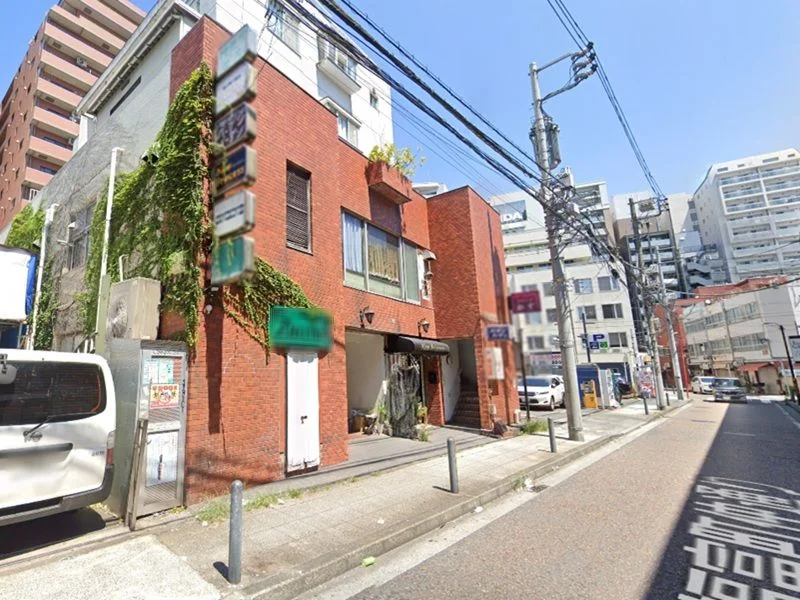 関内のスナック・パブ居抜きの外観