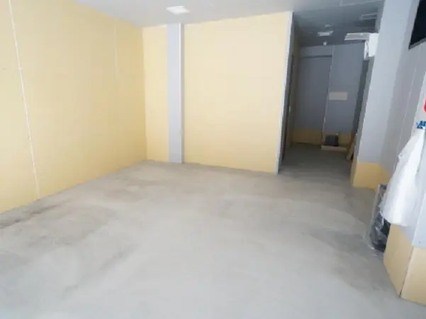 後楽園のスケルトン店舗物件の内装