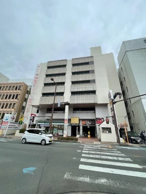 貸店舗(スケルトン)の外観