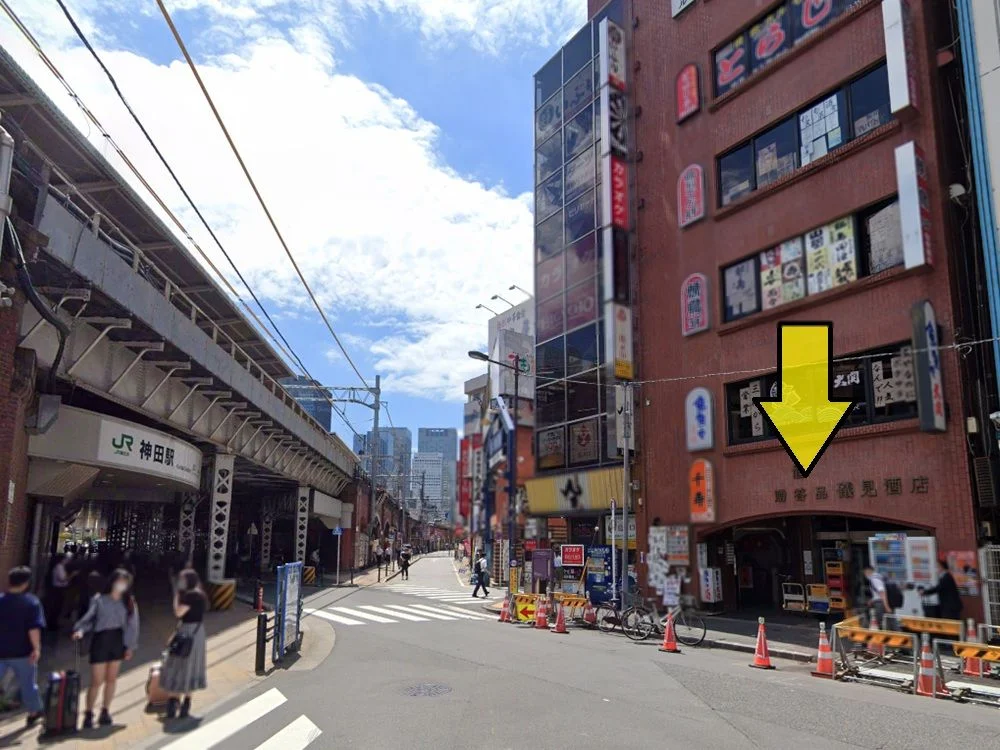 神田のスケルトン店舗物件の外観