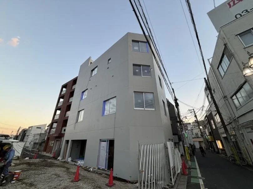 上北沢のスケルトン店舗物件の外観