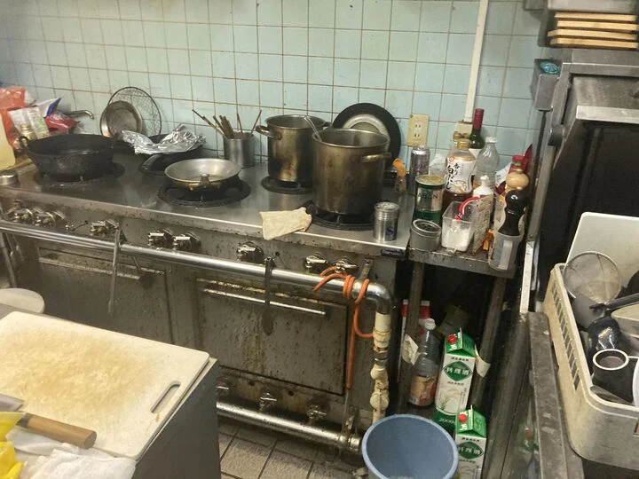 柏の居酒屋居抜きの厨房