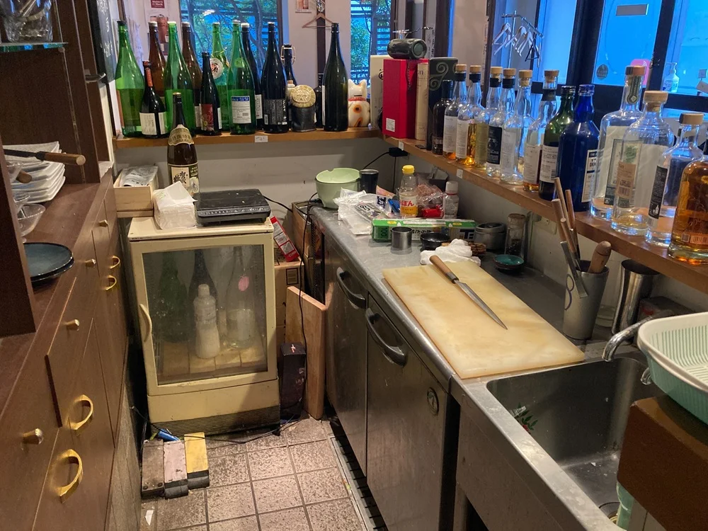 居酒屋の居抜き物件の厨房
