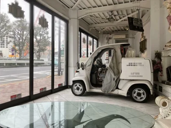 野方のスケルトン店舗物件の内装