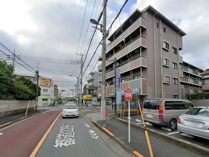 武蔵野台の医院居抜きの外観