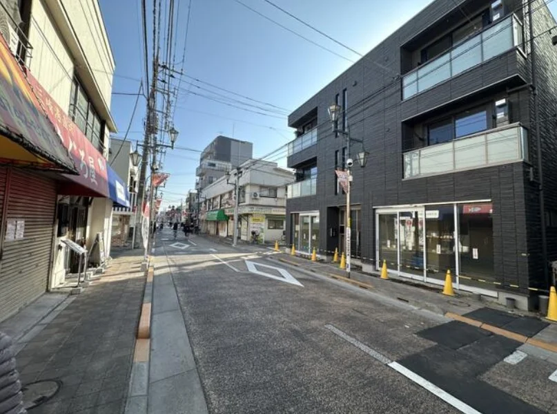 貸店舗(スケルトン)の外観