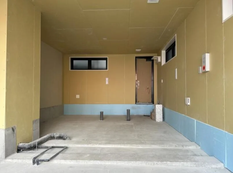 糀谷のスケルトン店舗物件の内装