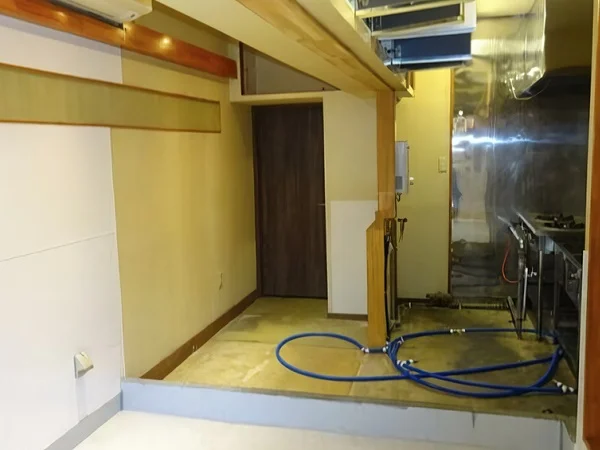 立会川の事務所仕様店舗物件の内装