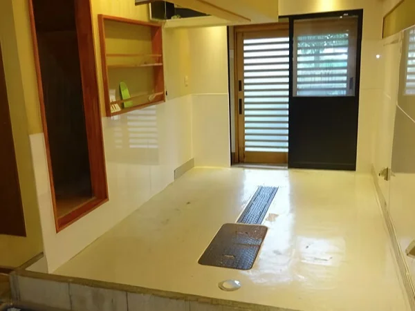 立会川の事務所仕様店舗物件の内装