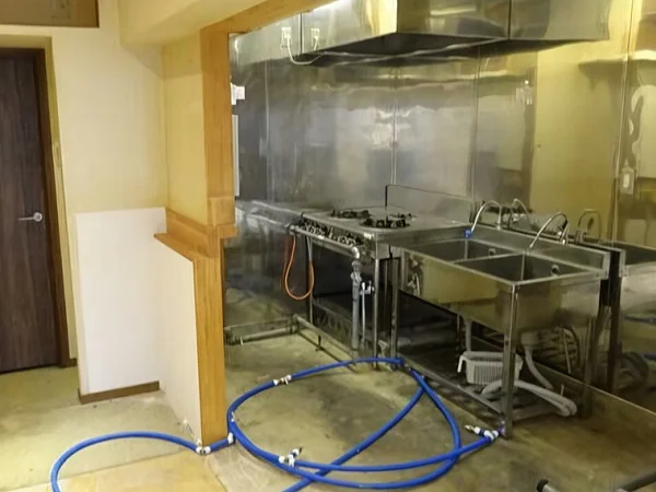 立会川の事務所仕様店舗物件の厨房