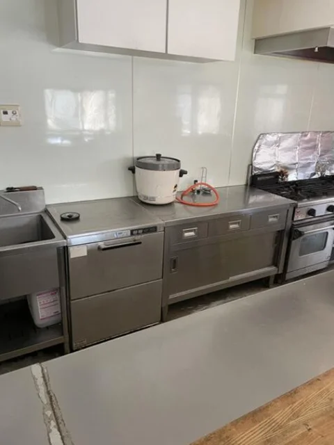 戸塚の定食屋居抜きの厨房