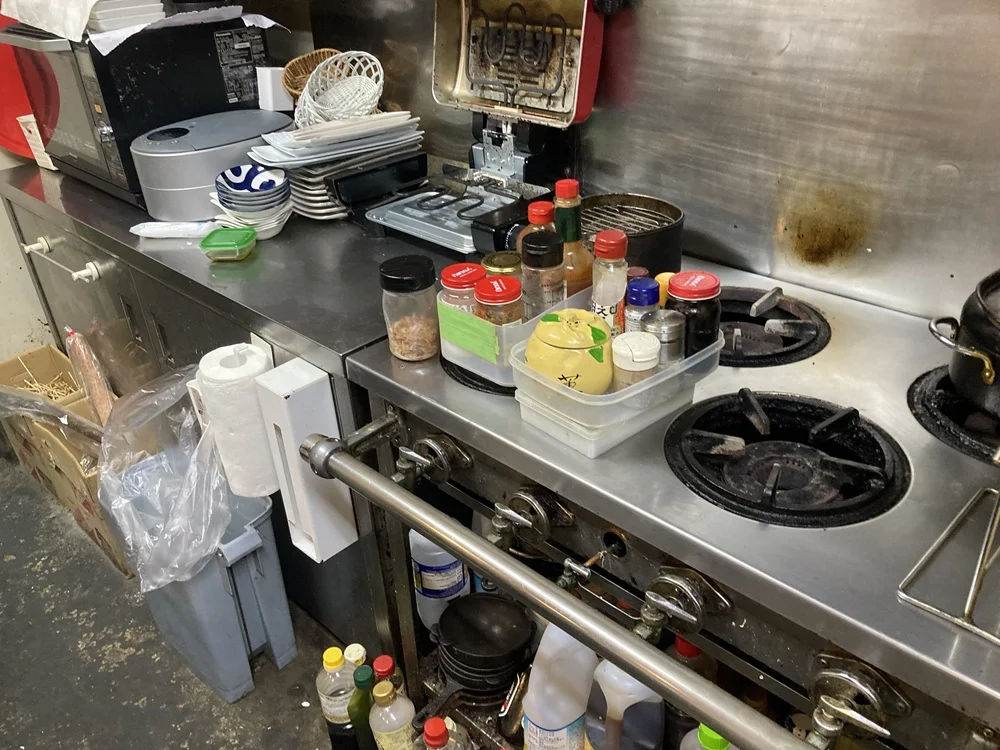 葛西の焼鳥・焼きとん居抜きの厨房