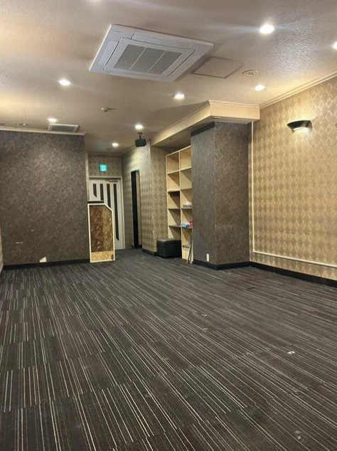 横須賀中央の居抜き店舗の内装