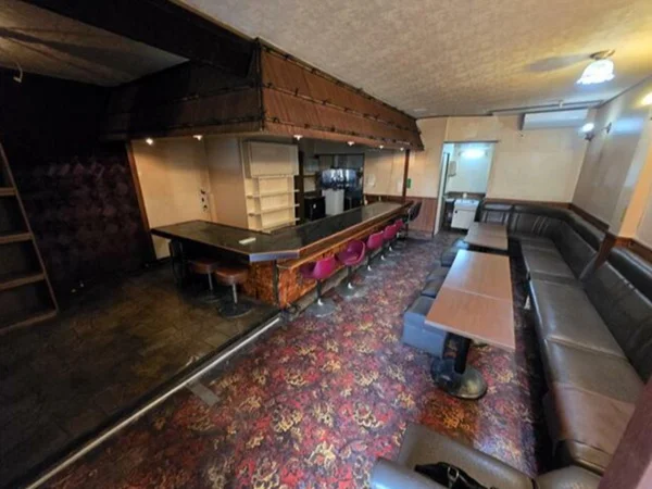 淵野辺のスナック・パブ居抜きの内装